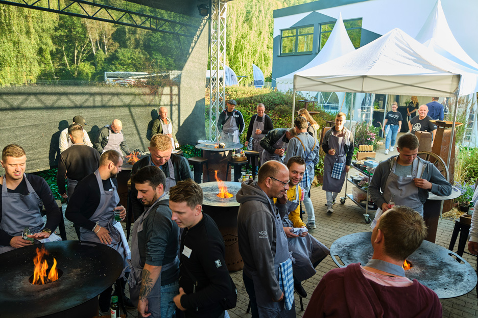 In entspannter, fast familiärer Atmosphäre verläuft eines der insgesamt 17 informativen und „schmackhaften“ MEAT & GREET-Events in der BLANKE MEHRWERTSTATT in Iserlohn.|Foto: Blanke/Sven-Erik Tornow